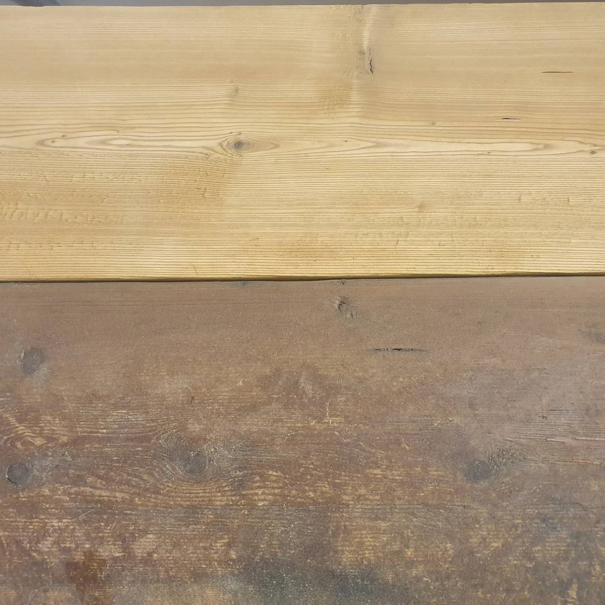 Musterfläche für Sandstrahlen vor und nach dem Sandstrahlen